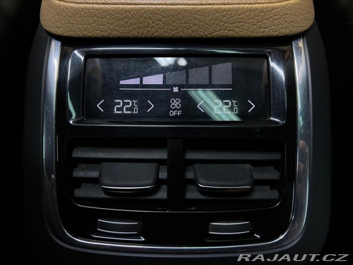 Volvo XC90 T6 AWD MOMENTUM, PANORAMA 2016