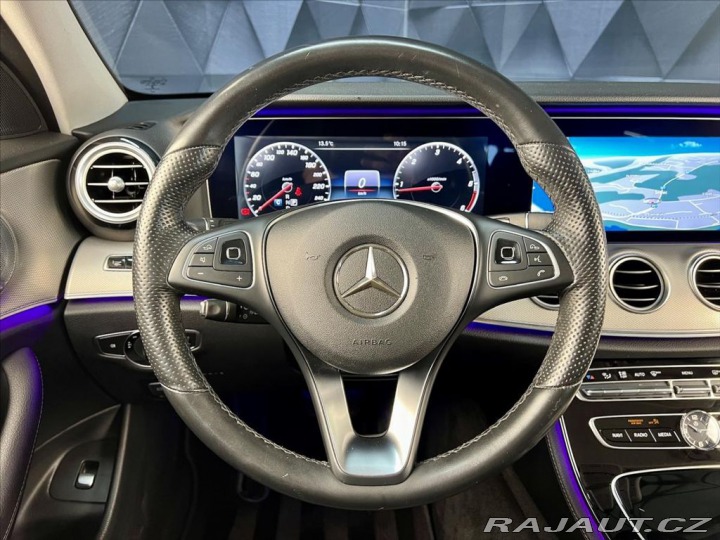Mercedes-Benz E 220d 9G-TRONIC AVANTGARDE 2017