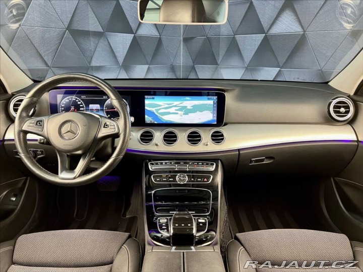 Mercedes-Benz E 220d 9G-TRONIC AVANTGARDE 2017