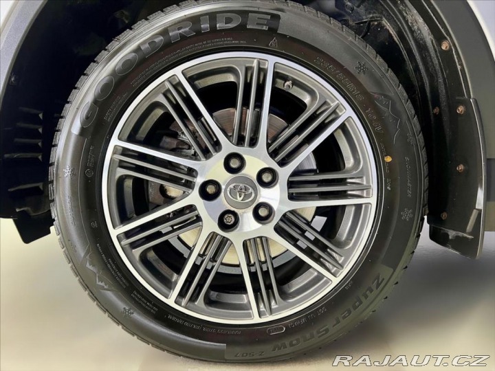 Toyota RAV4 2,5 HYBRID 4WD e-CVT EXEC 2017