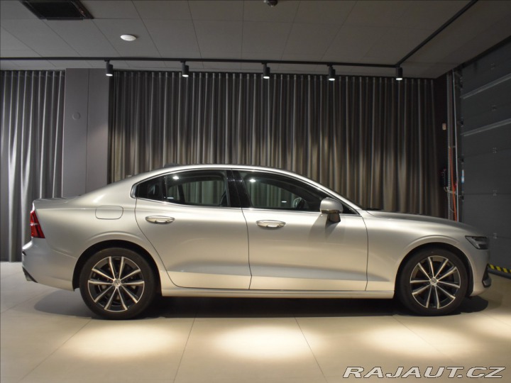 Volvo S60 2,0 B5 momentum Headup,BL 2021