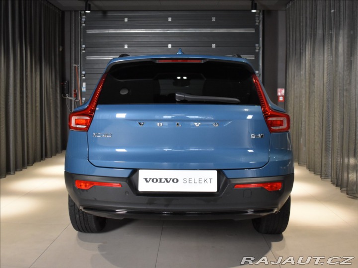 Volvo XC40 2,0 B4 AWD PLUS Bezklíč,H 2023