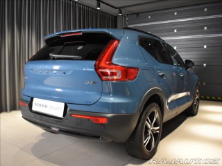 Volvo XC40 2,0 B4 AWD PLUS Bezklíč,H 2023