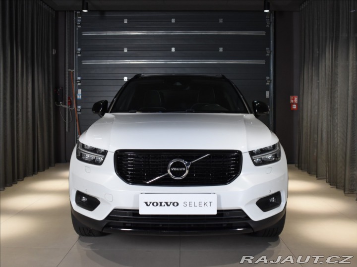 Volvo XC40 2,0 B4 AWD R-design BLIS 2021
