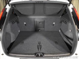 Volvo XC40 2,0 B4 AWD R-design BLIS 2021