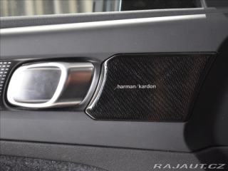 Volvo XC40 2,0 B4 AWD R-design BLIS 2021