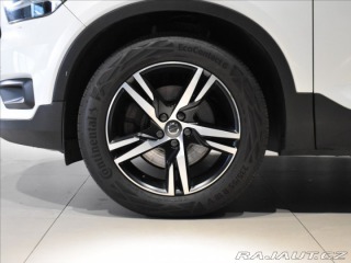 Volvo XC40 2,0 B4 AWD R-design BLIS 2021