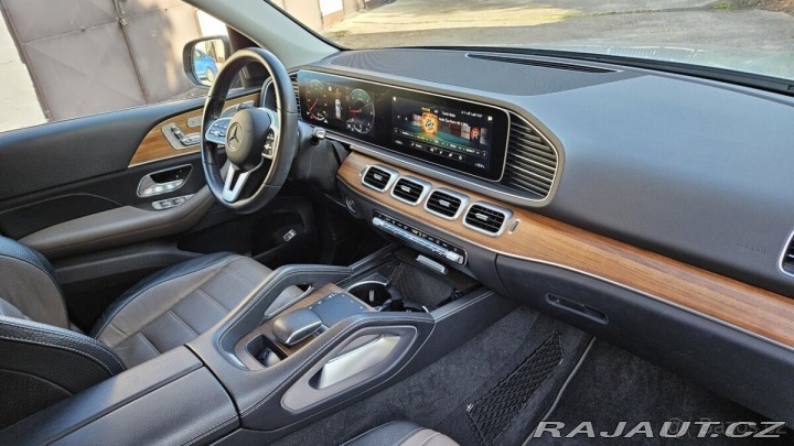 Mercedes-Benz GLE 2,0 300D 4MATIC (1950 c 2020