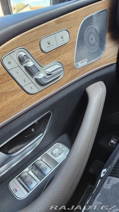 Mercedes-Benz GLE 2,0 300D 4MATIC (1950 c 2020