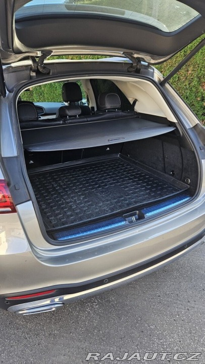 Mercedes-Benz GLE 2,0 300D 4MATIC (1950 c 2020