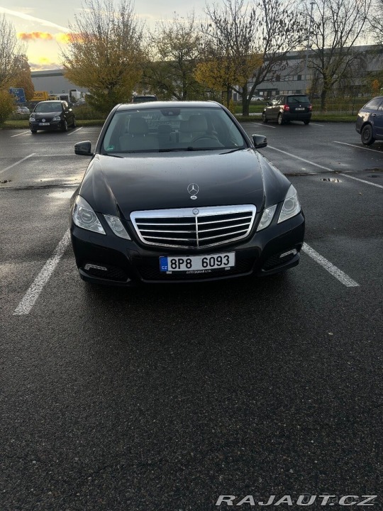 Mercedes-Benz Ostatní modely w212 1800