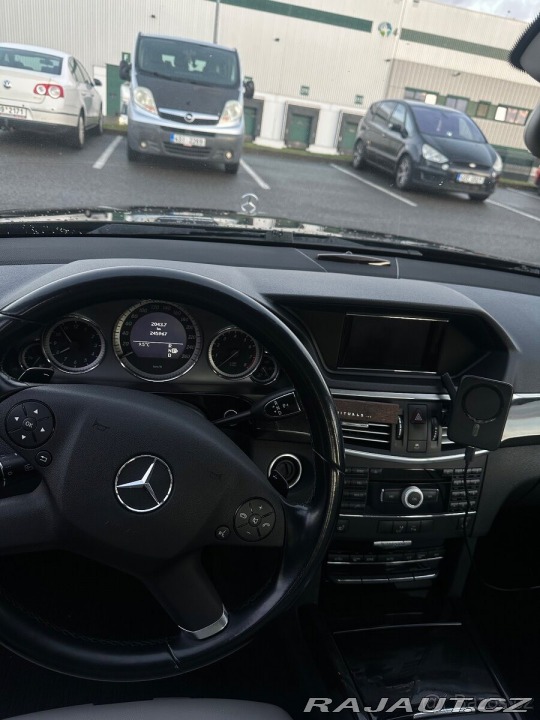 Mercedes-Benz Ostatní modely w212 1800