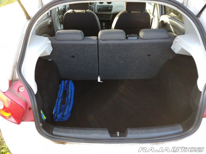 Seat Ibiza 1,4 Style po velkém ser 1800