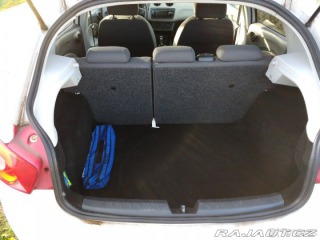 Seat Ibiza 1,4 Style po velkém ser 1800