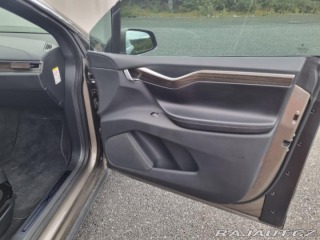 Tesla Model X 90D- Zdarma nabíjení 2016