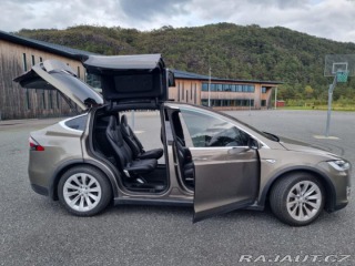 Tesla Model X 90D- Zdarma nabíjení 2016