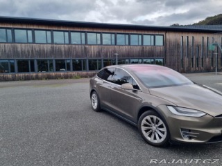 Tesla Model X 90D- Zdarma nabíjení 2016