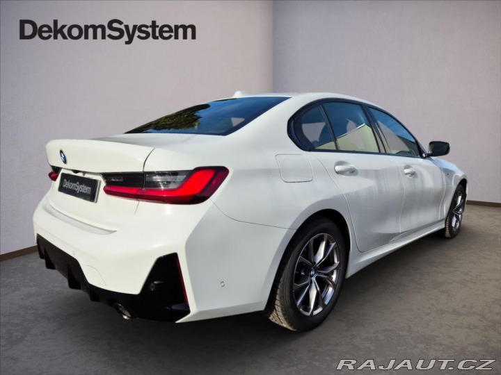 BMW 3 2,0 318d G20 M--Sport 2022