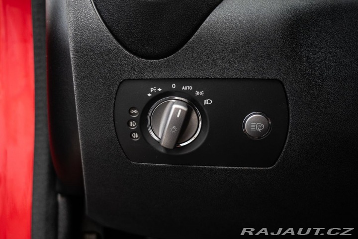 Mercedes-Benz SLK HarmanKardon/V8/Ventilova 1800