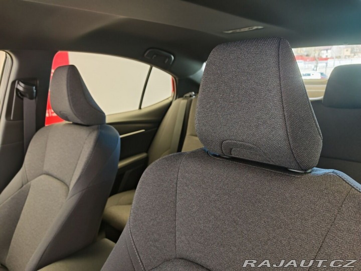 Toyota Camry 2,5 Hybrid CVT Comfort 2025