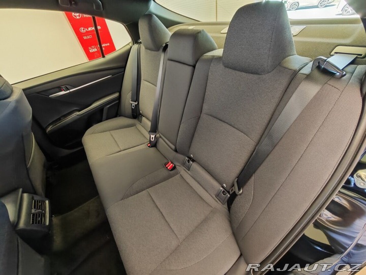 Toyota Camry 2,5 Hybrid CVT Comfort 2025