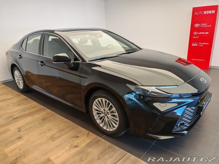 Toyota Camry 2,5 Hybrid CVT Comfort 1800