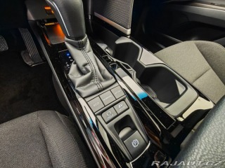 Toyota Camry 2,5 Hybrid CVT Comfort 2025