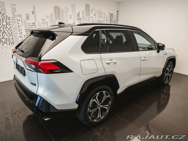 Toyota RAV4 2,5 Plug-in Hybrid 4x4 AT 2025