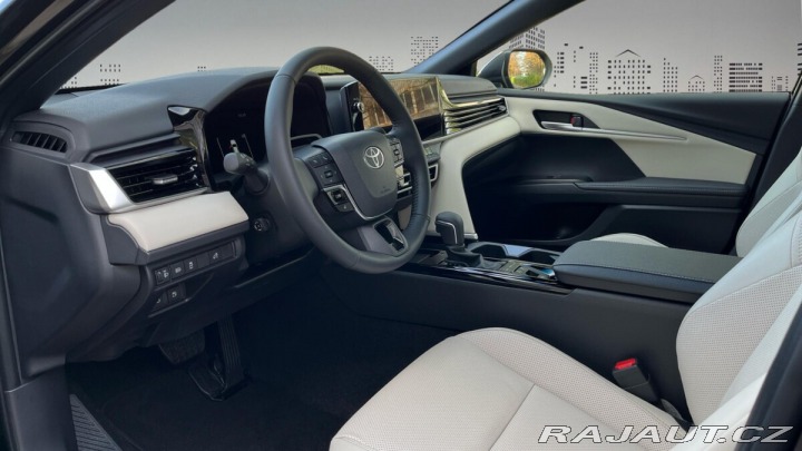 Toyota Camry 2,5 Hybrid CVT Prestige 2025