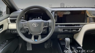 Toyota Camry 2,5 Hybrid CVT Prestige 2025
