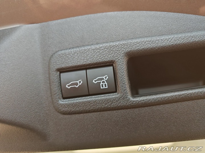 Toyota bZ4X Electric Motor 4x2 Execut 2025