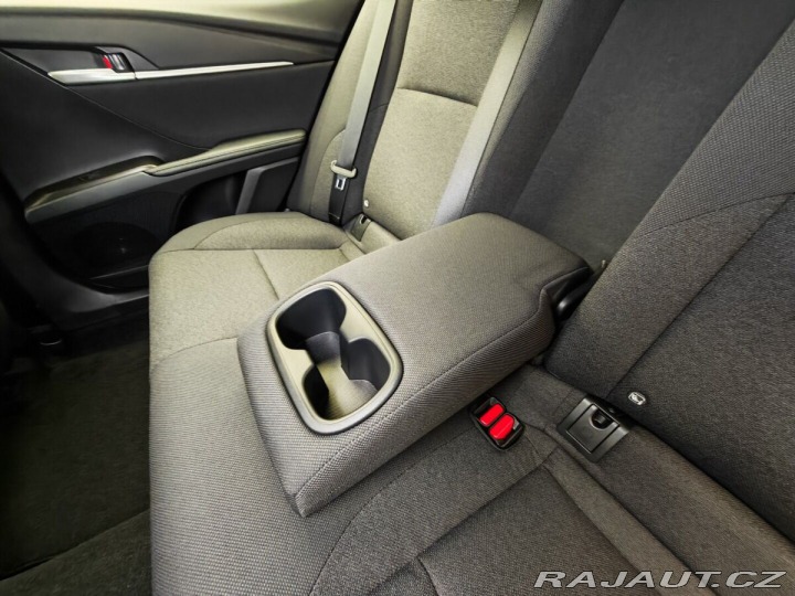 Toyota Camry 2,5 Hybrid CVT Comfort 2025