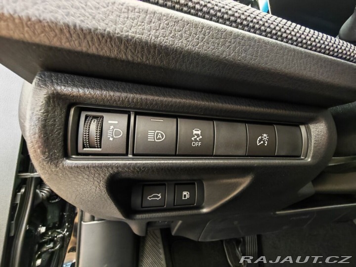 Toyota Camry 2,5 Hybrid CVT Comfort 2025