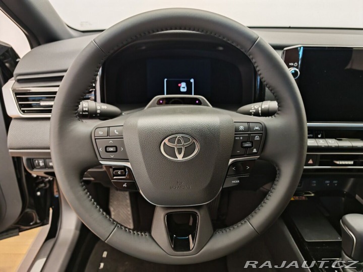 Toyota Camry 2,5 Hybrid CVT Comfort 2025