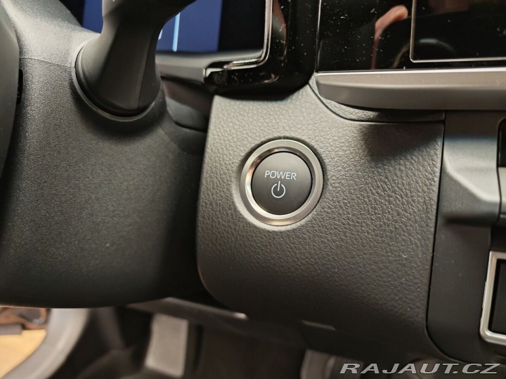 Toyota Camry 2,5 Hybrid CVT Comfort 2025