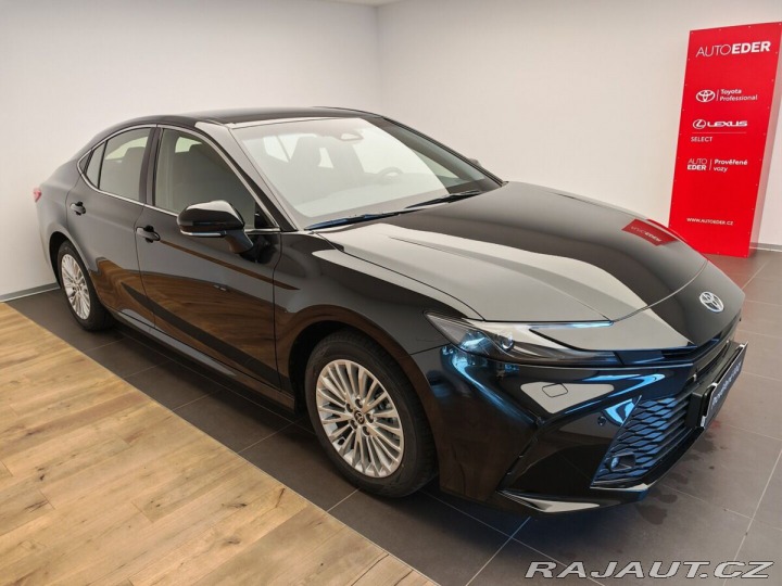 Toyota Camry 2,5 Hybrid CVT Comfort 1800