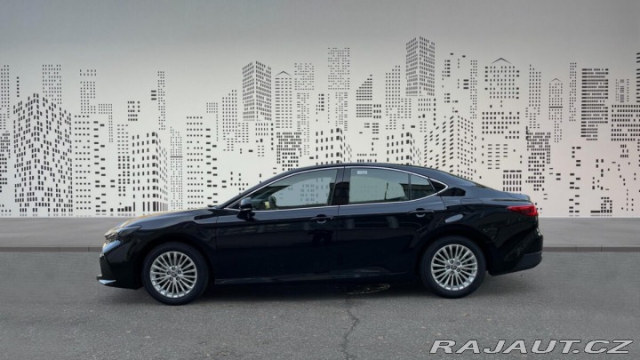 Toyota Camry 2,5 Hybrid CVT Comfort 2025