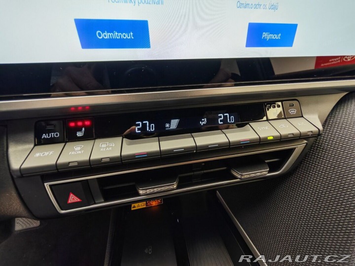 Toyota Camry 2,5 Hybrid CVT Comfort 2025