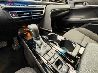Toyota Camry 2,5 Hybrid CVT Comfort 2025