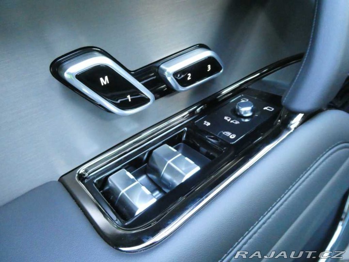 Land Rover Range Rover Sport Dynamic HSE P460e 2026