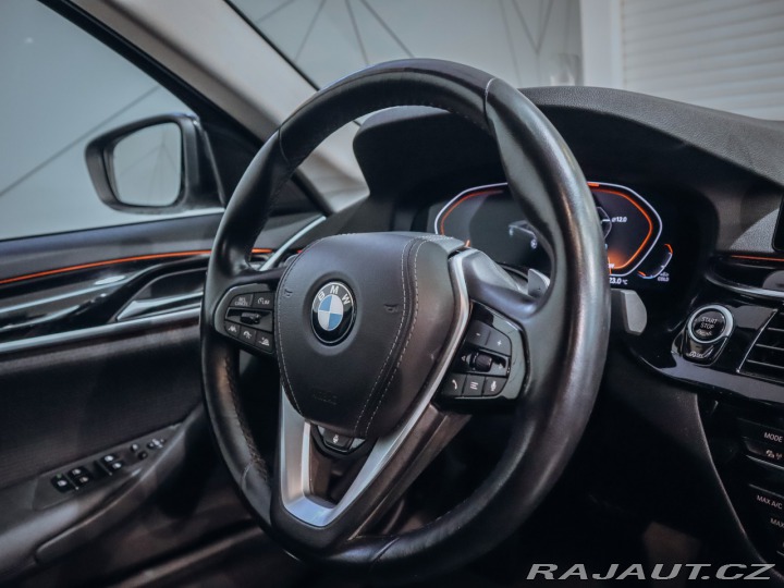 BMW 5 530i xDrive, 185 kW Head- 2019