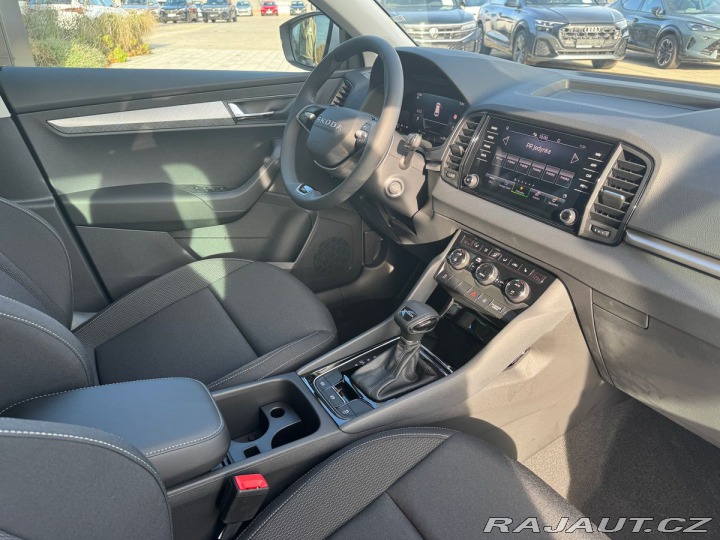 Škoda Karoq Selection 1,5TSI 110kW DS 2025