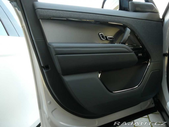 Land Rover Range Rover Sport Dynamic HSE P460e 2026