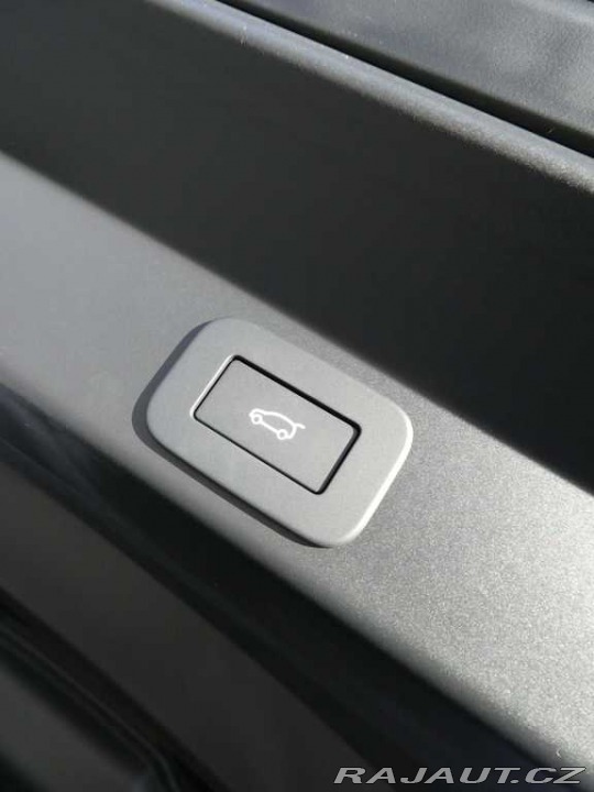 Land Rover Range Rover Sport Dynamic HSE P460e 2025