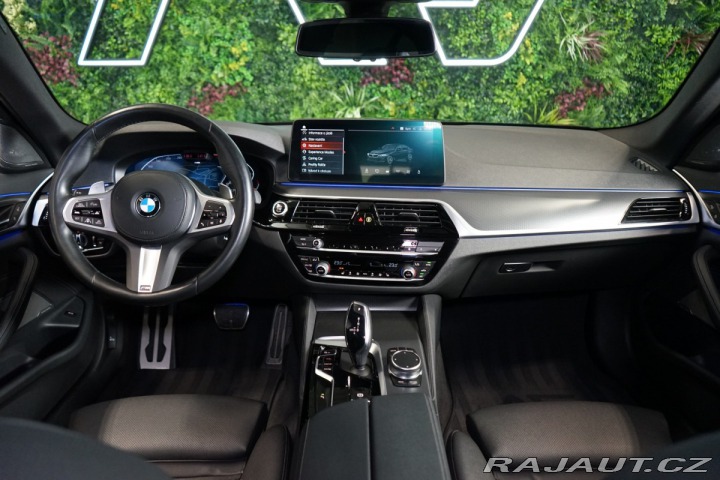 BMW 5 40i*xDRIVE*TAŽ*H/K*CAMERA 2022