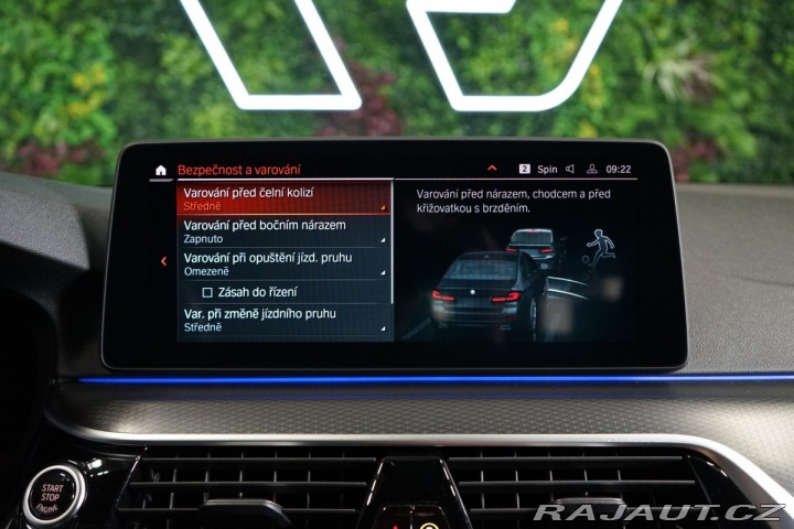 BMW 5 40i*xDRIVE*TAŽ*H/K*CAMERA 2022