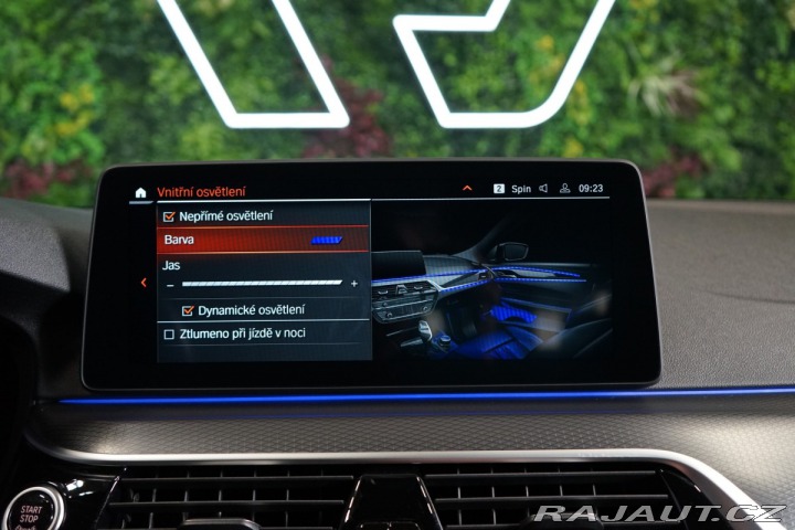 BMW 5 40i*xDRIVE*TAŽ*H/K*CAMERA 2022