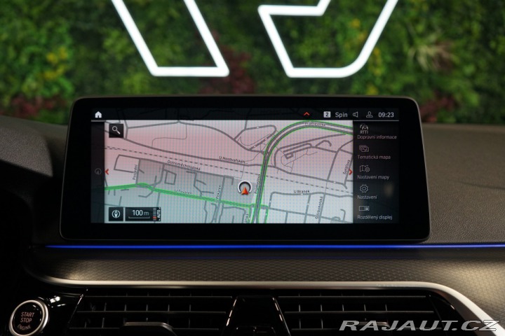 BMW 5 40i*xDRIVE*TAŽ*H/K*CAMERA 2022