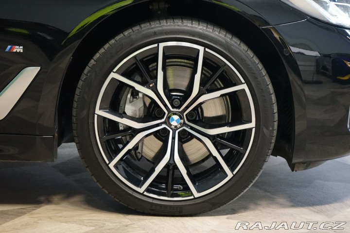 BMW 5 40i*xDRIVE*TAŽ*H/K*CAMERA 2022