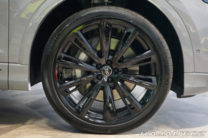 Audi Q8 TFSIe*QUATTRO*TAŽ*B&O 2025